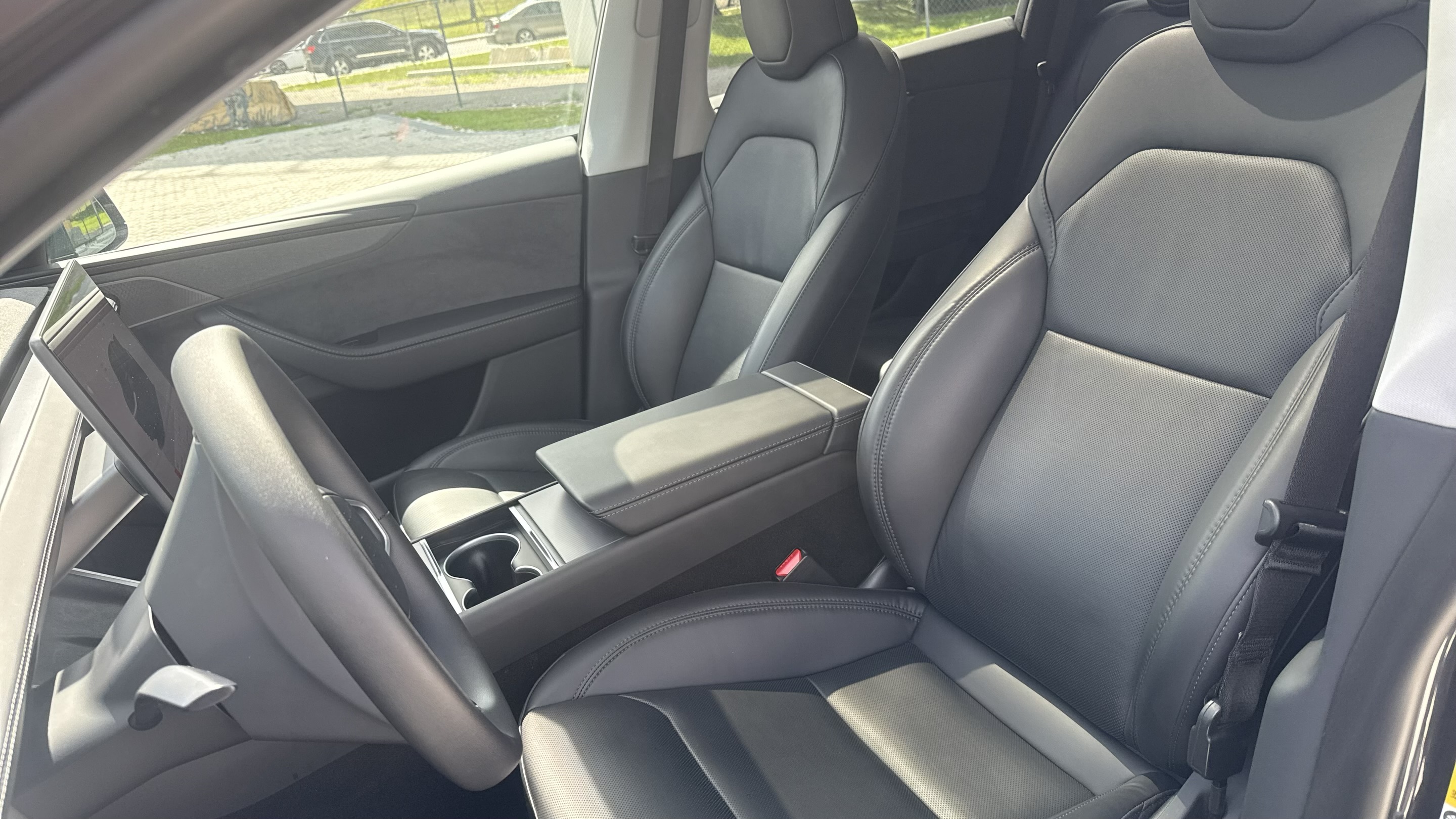 Tesla Model Y Premium photo 5